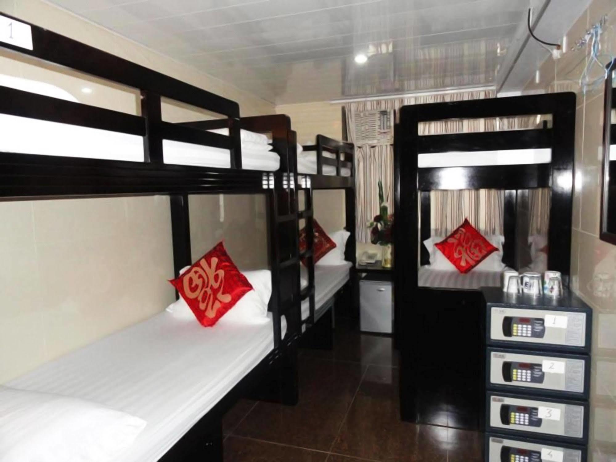 Manila Hotel -Hostel Block D ฮ่องกง ภายนอก รูปภาพ
